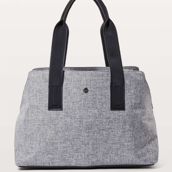 lululemon athletica Handbags - Lululemon Go Getter Bag